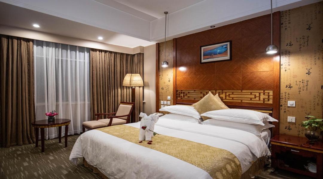 Kunming Golden Spring Hotel Exterior foto