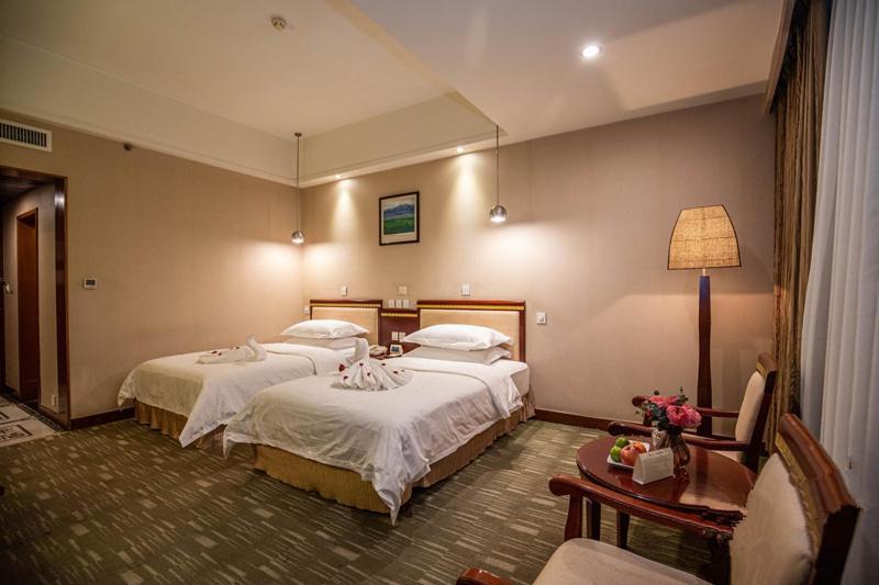 Kunming Golden Spring Hotel Exterior foto