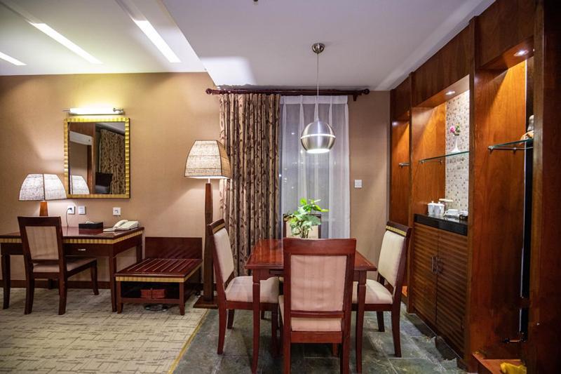Kunming Golden Spring Hotel Exterior foto