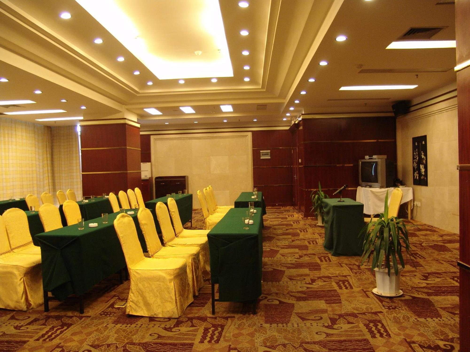 Kunming Golden Spring Hotel Exterior foto