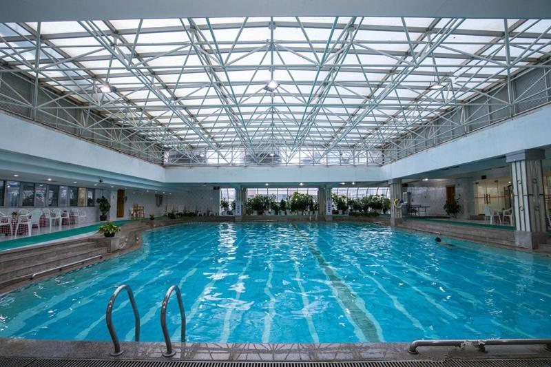 Kunming Golden Spring Hotel Exterior foto